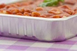 Hot-Food-Serving-in-Aluminum-Tray